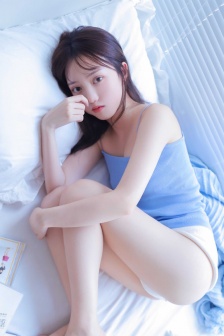 不知火舞与三个小孩